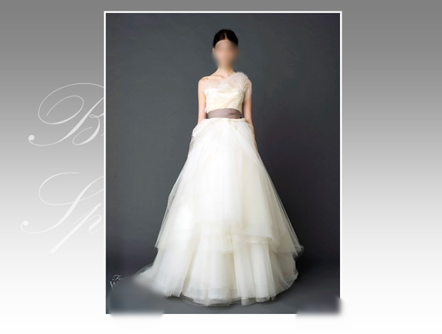 婚纱时装展示PPT模板
